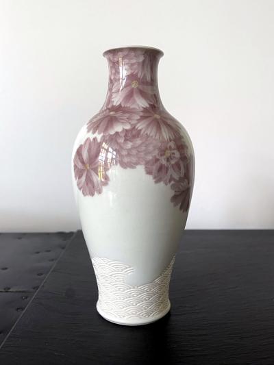 Kozan Makuzu Japanese Ceramic Vase with Delicate Carvings by Makuzu Kozan Meiji Period