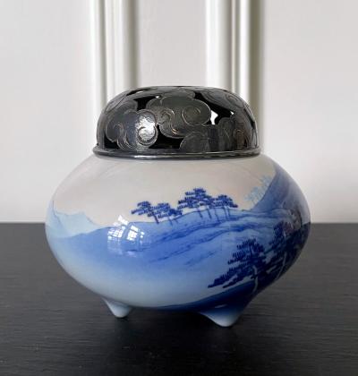 Kozan Makuzu Japanese Glazed Ceramic and Silver Koro Incense Burner Makuzu Kozan