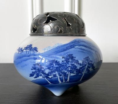 Kozan Makuzu Japanese Glazed Ceramic and Silver Koro Incense Burner Makuzu Kozan