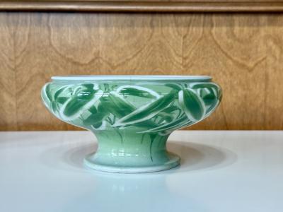 Kozan Makuzu Japanese Porcelain Stem Bowl by Makuzu Kozan Meiji Period