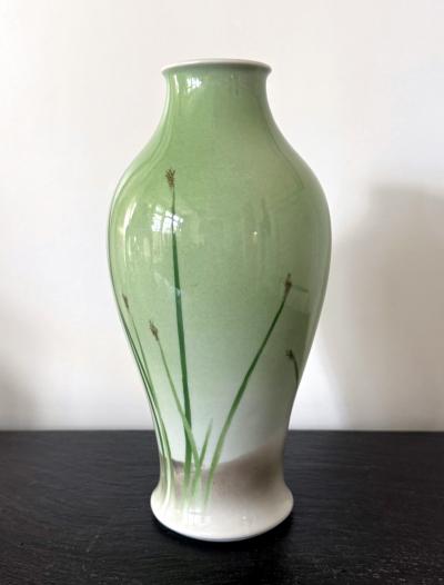 Kozan Makuzu Japanese Porcelain Vase with Composed Egrets by Makuzu Kozan Meiji Period