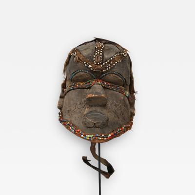 Kuba Mask African Bwoom Tribal Congo in Wood vibrates vegetables animal hair