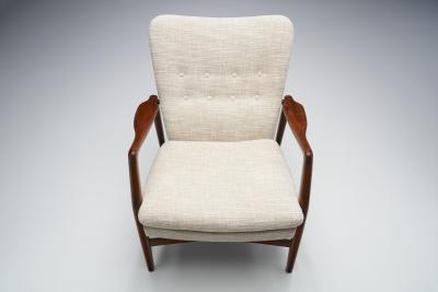 Kurt Olsen Kurt Olsen Model 215 Easy Chair for Slagelse M belv rk Denmark 1954