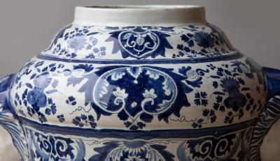 LARGE 18TH CENTURY FAIENCE WATER FOUNTAIN IN COBALT BLUE