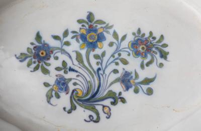 LARGE 18TH CENTURY FRENCH FAIENCE TWO HANDLED BASIN IN BALUSTER FORM