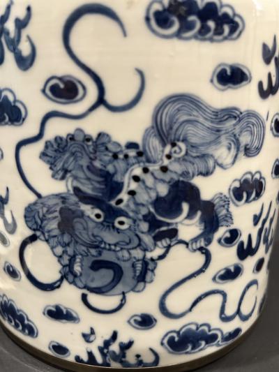 LARGE BLUE AND WHITE UNDERGLAZE PORCELAIN TEAPOT 