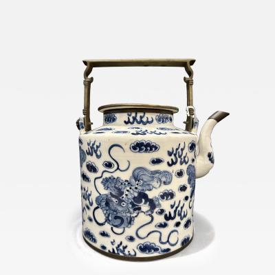 LARGE BLUE AND WHITE UNDERGLAZE PORCELAIN TEAPOT 