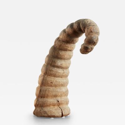 LARGE PRIMITIVE WOOD MOLD