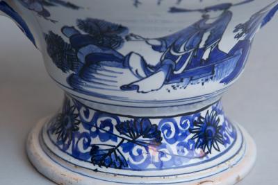 LATE 17TH CENTURY NEVERS POT POURRI VASE