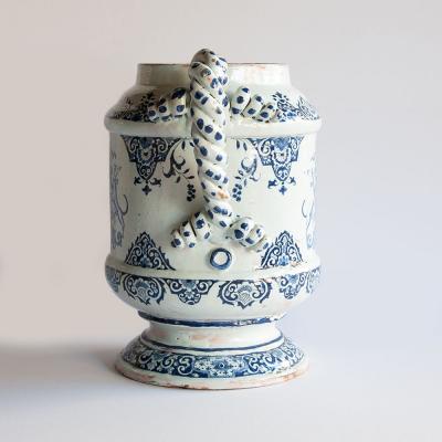 LATE 17TH CENTURY TWO HANDLED FAIENCE VASE 