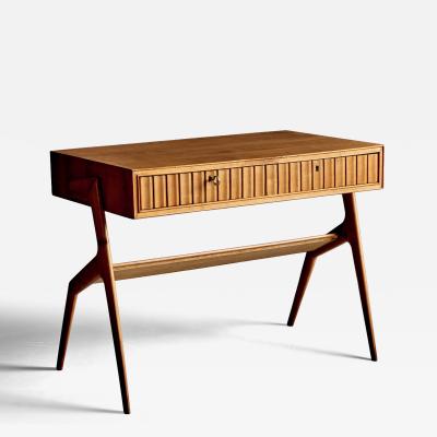 Lady Writing Desk made of Cherry Wood