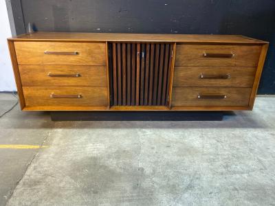 Lane Tower Suite Long dresser designed by Dave Parmalee 1970s