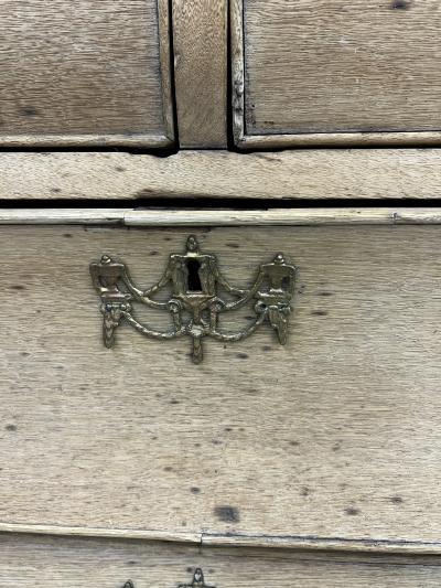 Large 18th Century Dutch Linen Press