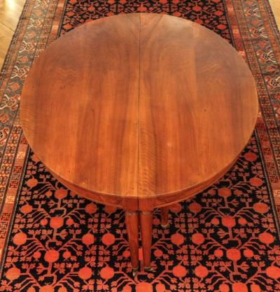 Large 18th Century French Oval Extending Walnut Dining Table
