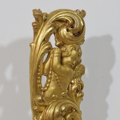 Large 18th Century Italian Hand Carved Giltwood Baroque Curl Ornament With Angel