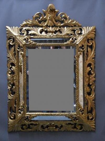 Large 19thc Italian giltwood cushion mirror