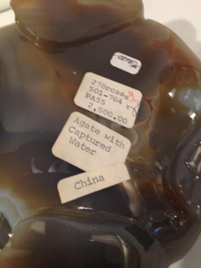 Large Agate with Captured Water Chinese Frog