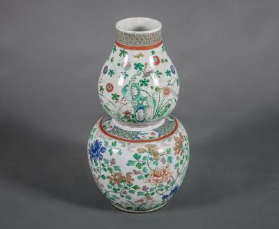 Large Chinese Famille Rose Vase