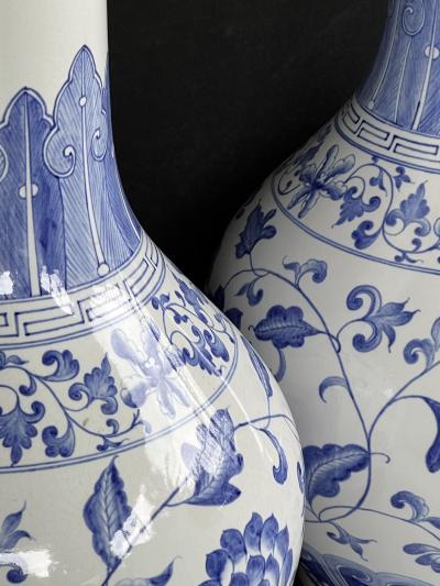 Large Pair Chinese Blue White Bottle form Lamps
