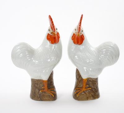 Large Pair of 1930s Chinese Porcelain Rooster Figures Polychrome Decoration
