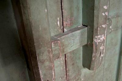 Large Pair of Chinese Lacquered Doors 19th century