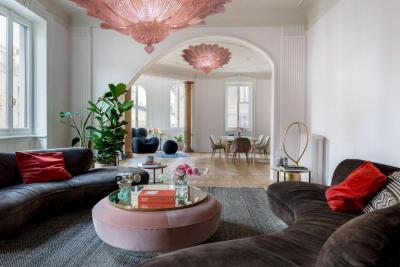 Large Pink Amethyst Murano Glass Leave Ceiling Light or Chandelier