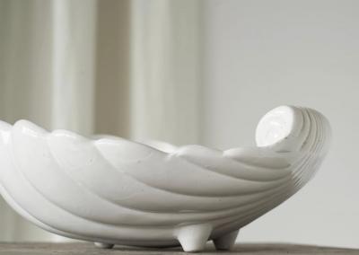 Large Shell Shaped Ceramic Art Deco Centerpiece Bowl Mid 20th Century