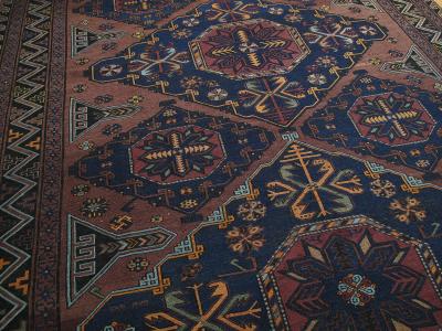 Large Sumak