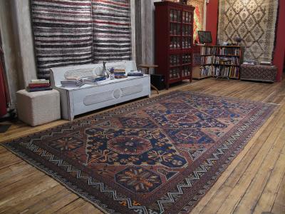 Large Sumak