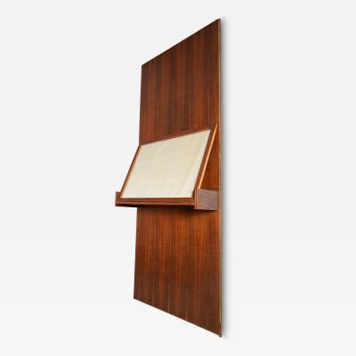 Large Wall Panel with Adjustable Frame