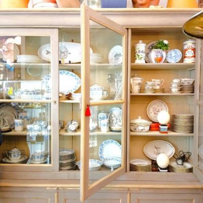 Large antique Proven al cupboard