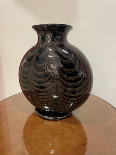 Large black glass vase with gold inclusion design 