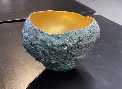 Large ceramic Turquoise an Gold