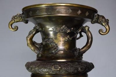 Large fine quality late 19thc Japanese Meiji period bronze vase