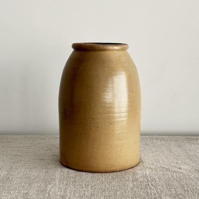 Large jar United States 19th century