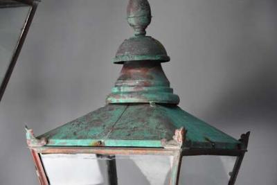 Large pair of Windsor style copper street lanterns supported on wall brackets