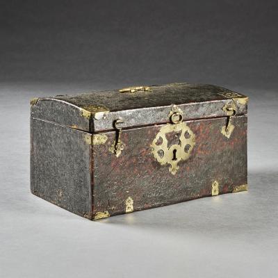 Late 17th Century Leather And Brass Travelling Box