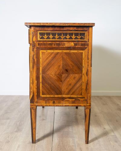 Late 18th Century Veneered Louis XVI Chest Of Drawers