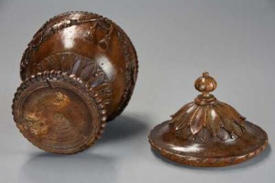 Late 18th century Neoclassical finely carved walnut lidded urn possibly Italian