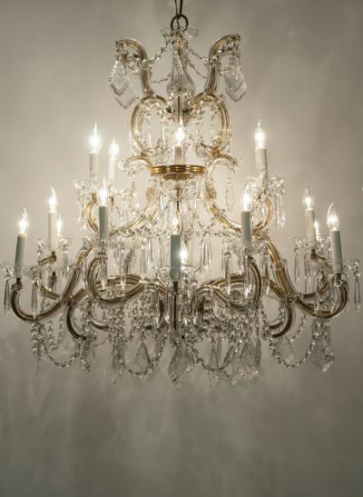 Late 19th Century Cut Crystal 18 Light Hanging Chandelier