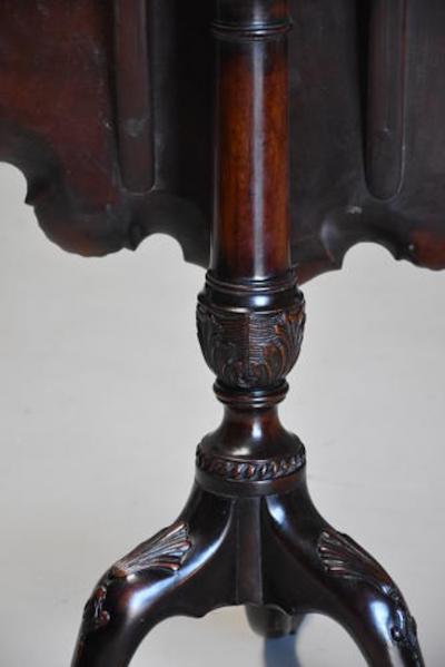 Late 19thc Chippendale style mahogany piecrust tilt top tea table