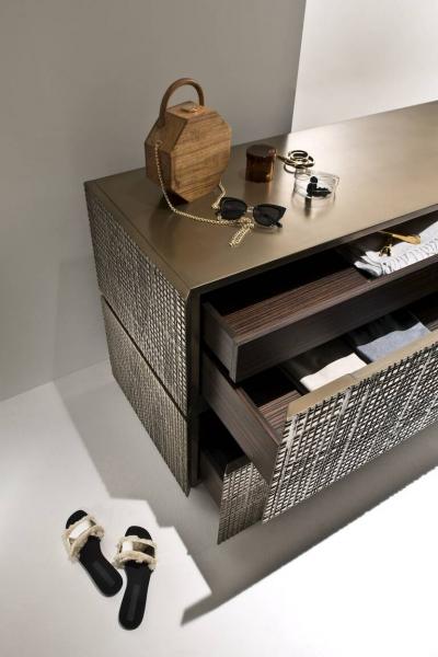 Laura Meroni BD 96 DRESSER