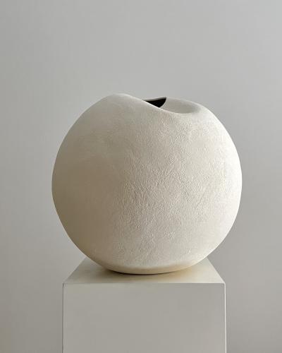 Laura Pasquino Dutch Contemporary Fold Vessel i Stoneware Ceramic Sculptural Urn Vase