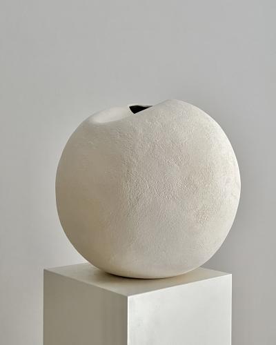 Laura Pasquino Dutch Contemporary Fold Vessel i Stoneware Ceramic Sculptural Urn Vase