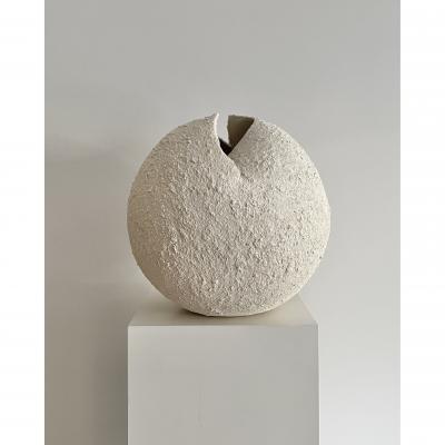 Laura Pasquino Dutch Contemporary UNTITLED 40 Porcelain Sculptural Urn Vase