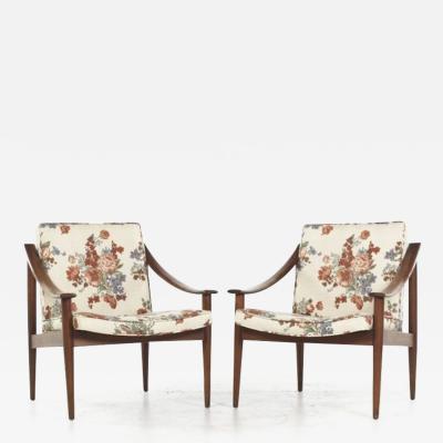 Lawrence Peabody Lawrence Peabody Mid Century Walnut Lounge Chairs Pair