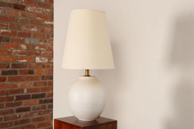 Lee Rosen Vintage White Stippled Ceramic Orb Table Lamp by Lee Rosen for Design Technics