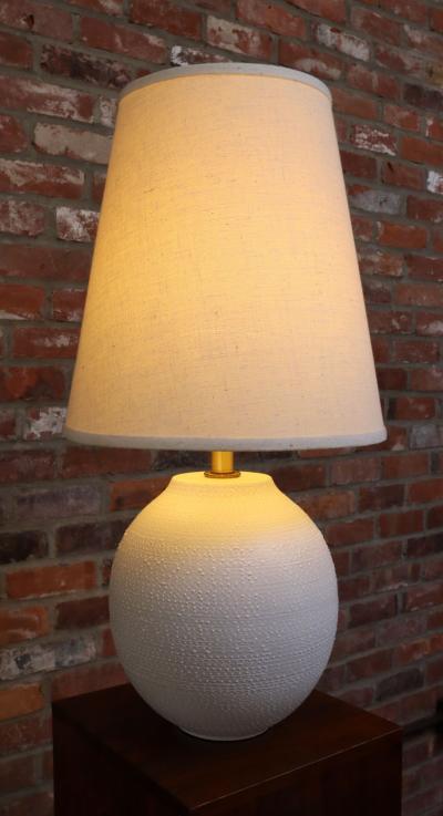 Lee Rosen Vintage White Stippled Ceramic Orb Table Lamp by Lee Rosen for Design Technics