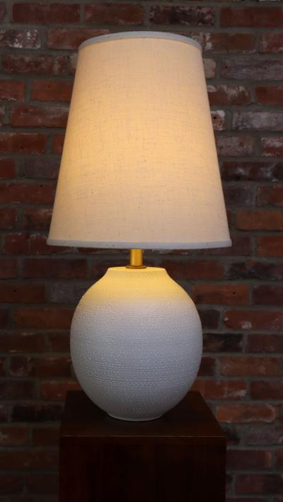 Lee Rosen Vintage White Stippled Ceramic Orb Table Lamp by Lee Rosen for Design Technics