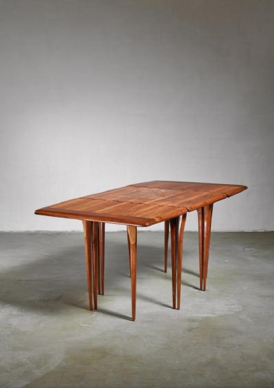 Lee Swennes Lee Swennes studio craft drop leaf table with sixteen legs American 1960s